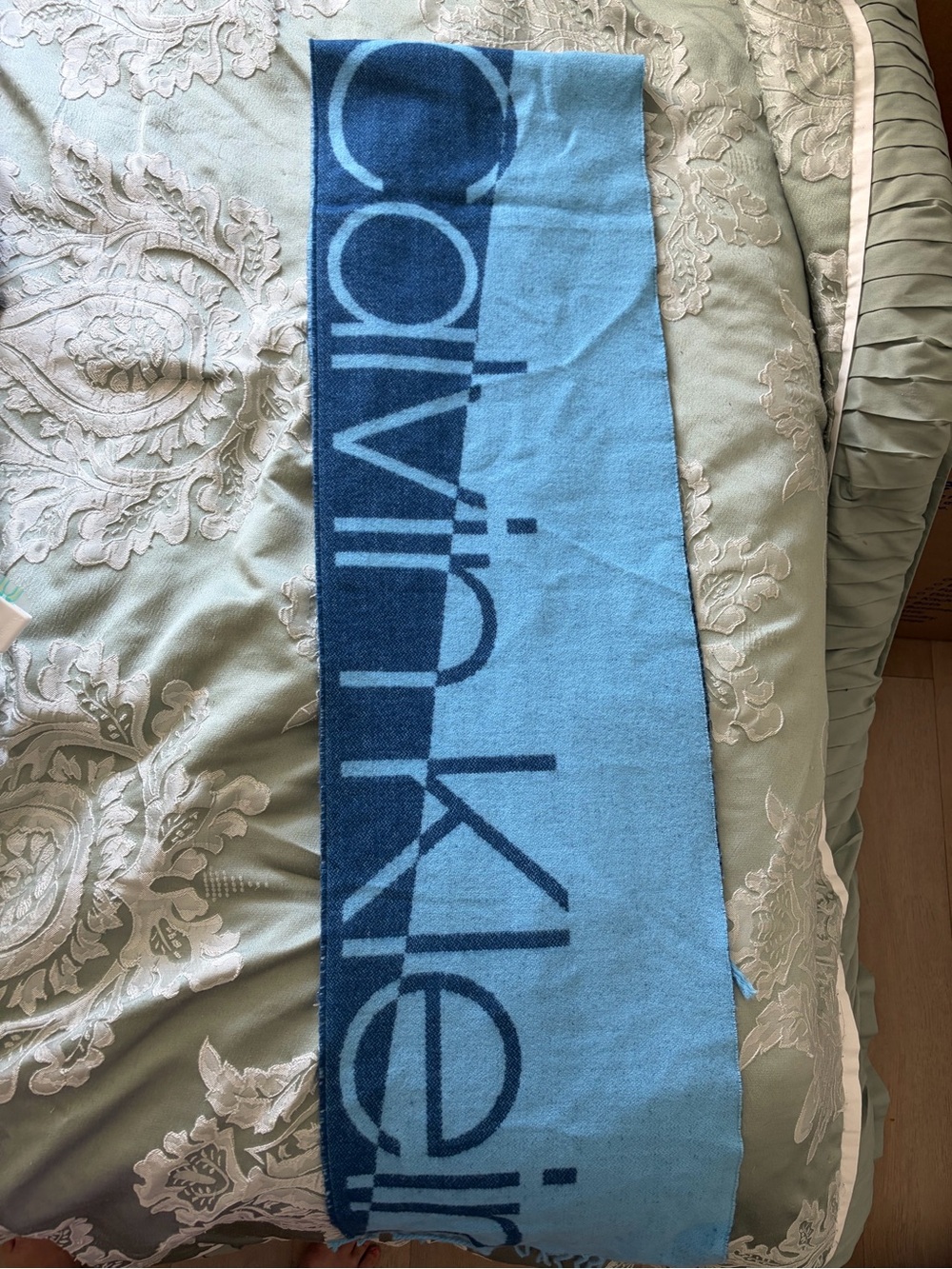 Calvin Klein Two-Tone Blue Logo Knit Scarf